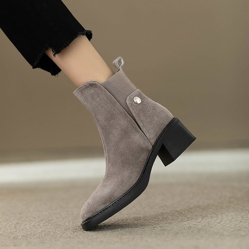 Women'S Fashion Trends Autumn 2025 - Stivaletti robusti da donna in pelle