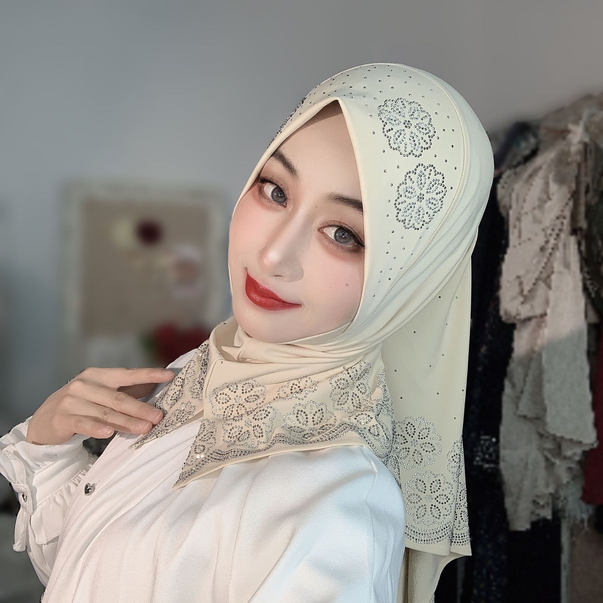 Hijab musulmano pronto da indo - Women Fashion Designers recensione e prezzo