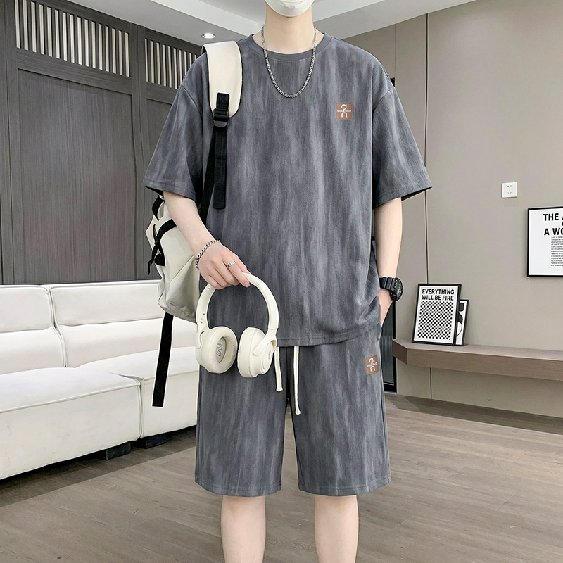 【T-shirt + pantaloncini a 5 pu - Tie Dye Two Piece recensione e prezzo